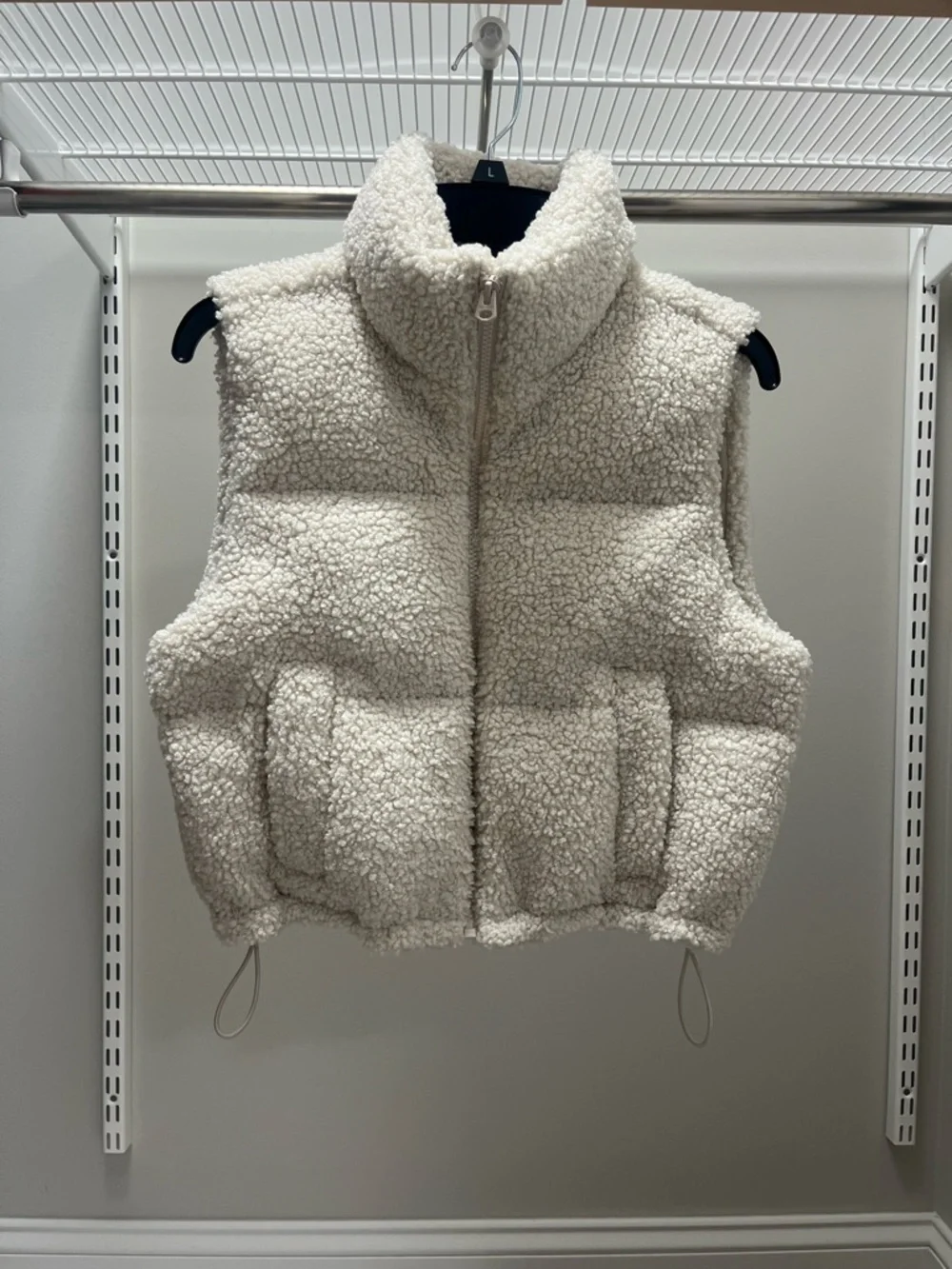 Hollister Cream Sherpa Puffer Vest, brand new without tags